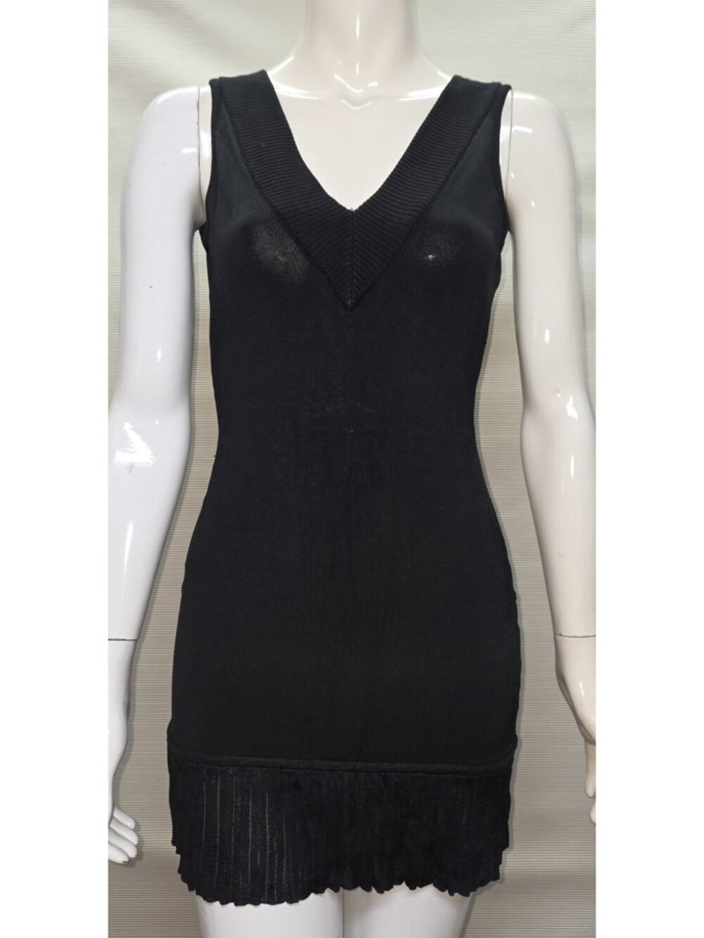 BEBE Retro Vintage Black  Sexy Dress V neck sz Medium